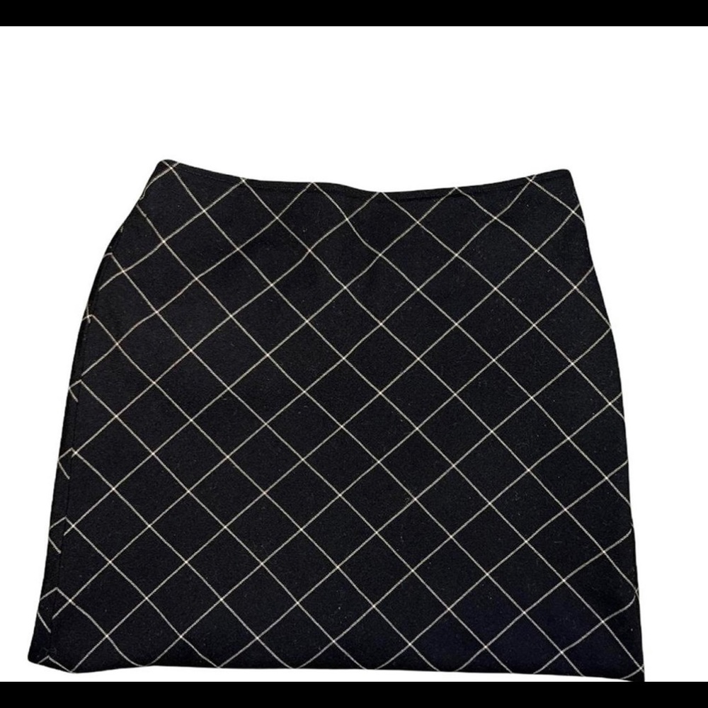 Black stripped high waisted midi skirt